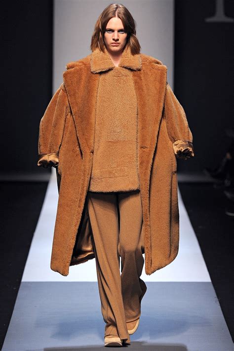 Max Mara .